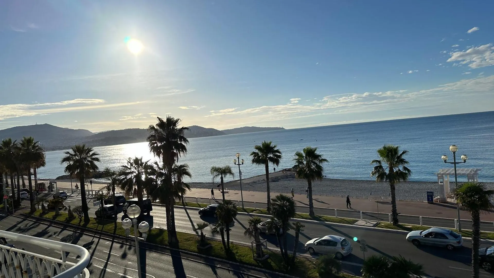 Beach Front, Superbe Appartement Pour 4 Personnes Nizza