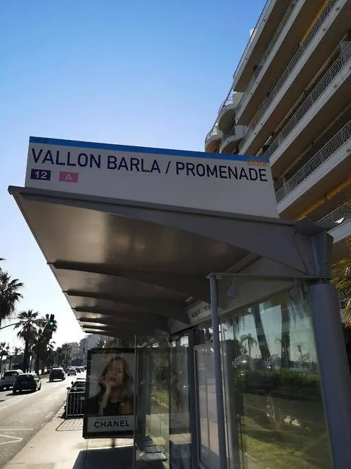 Beach Front, Superbe Appartement Pour 4 Personnes Nice Apartment