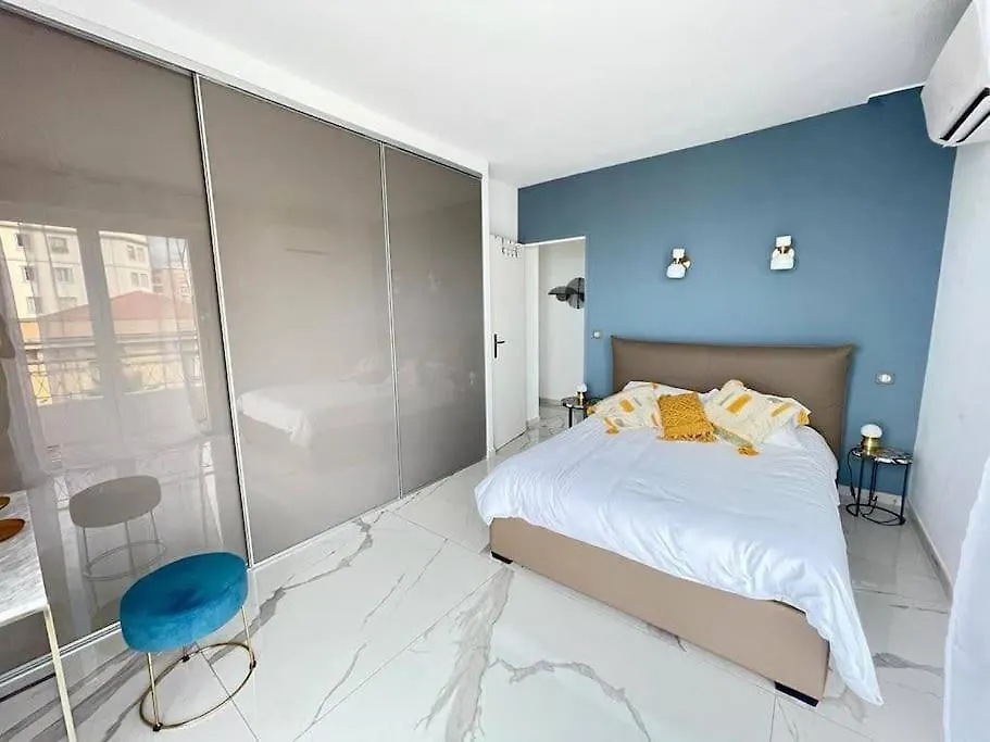 Apartment Beach Front, Superbe Appartement Pour 4 Personnes Nice