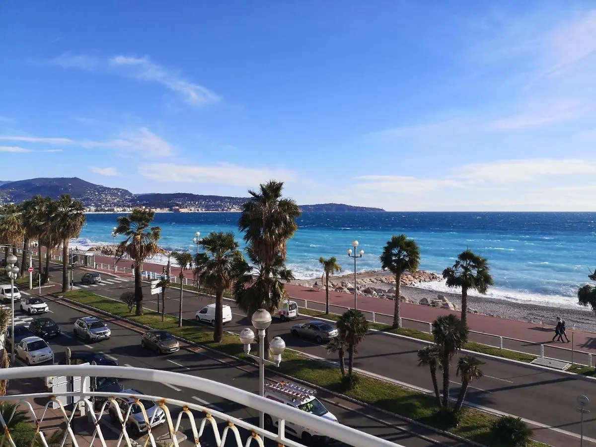 Beach Front, Superbe Appartement Pour 4 Personnes Nice