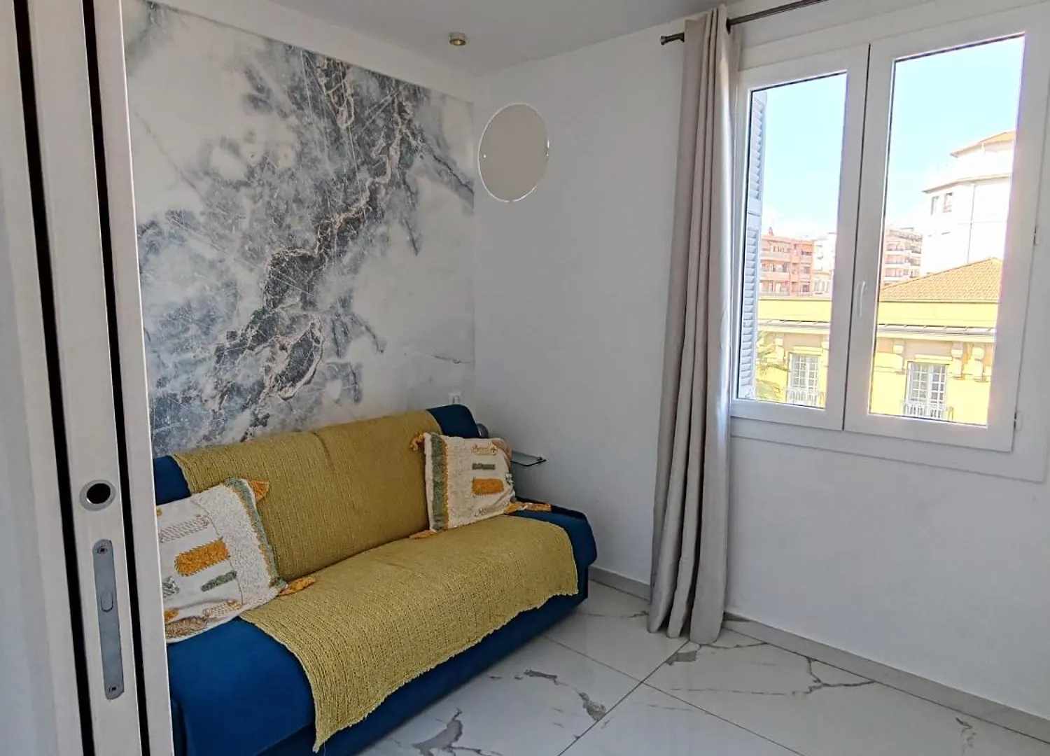 Beach Front, Superbe Appartement Pour 4 Personnes Nice France