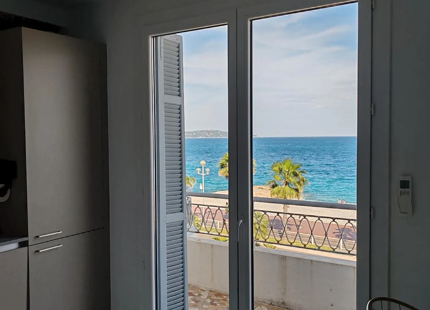 Beach Front, Superbe Appartement Pour 4 Personnes Nice