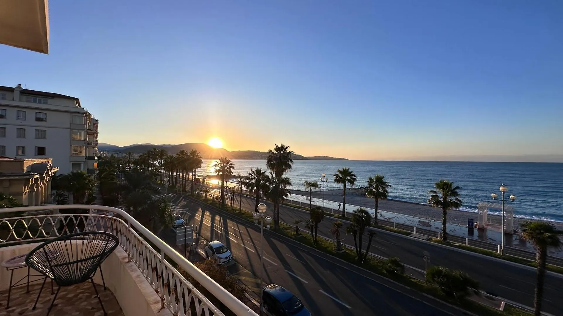 Apartment Beach Front, Superbe Appartement Pour 4 Personnes Nice